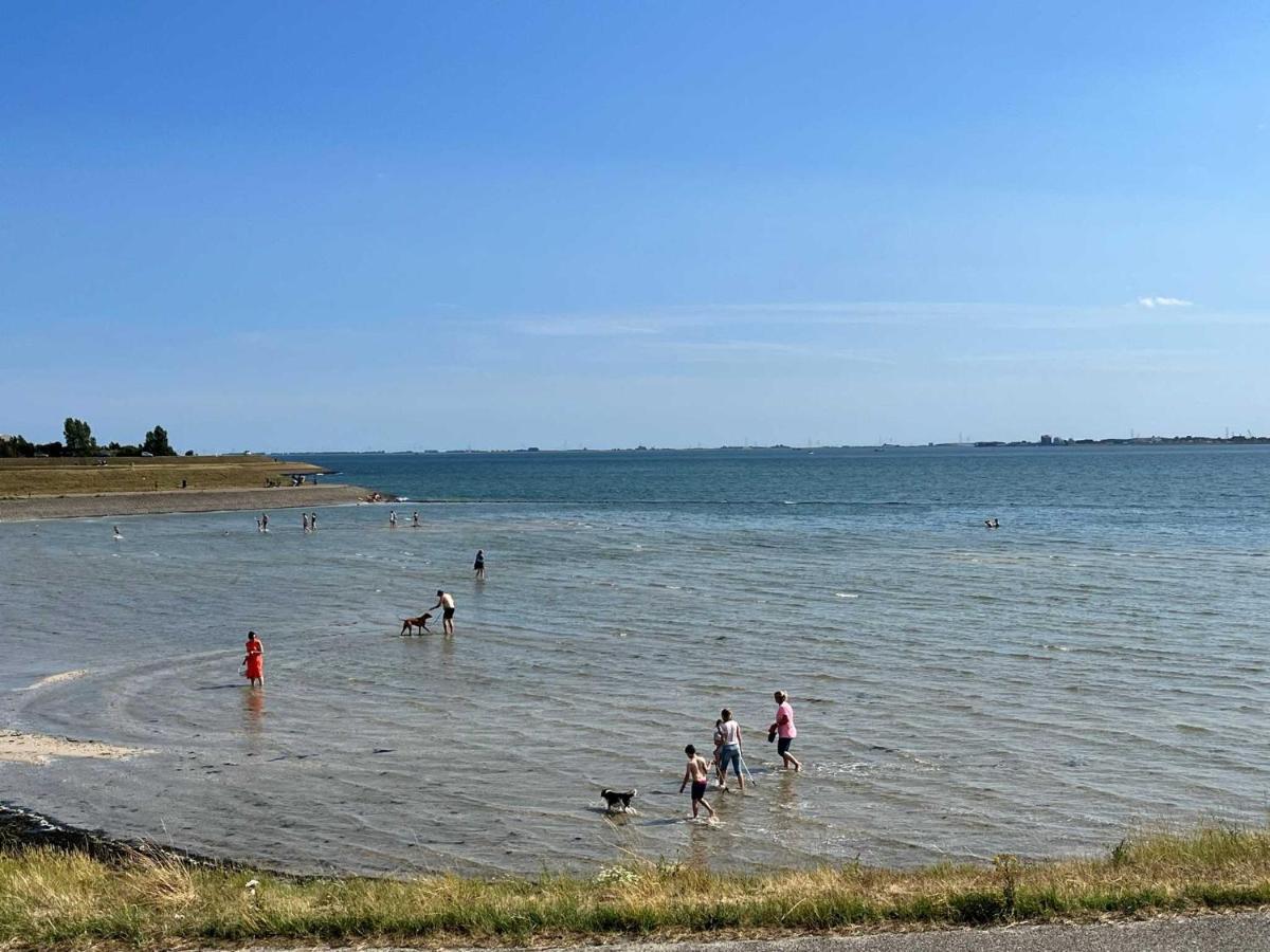 Oosterschelde Lodge Met Veel Privacy En Dicht Bij Het Water Scherpenisse Zewnętrze zdjęcie